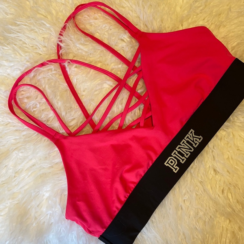Victoria’s Secret Pink Ultimate Sports Bra